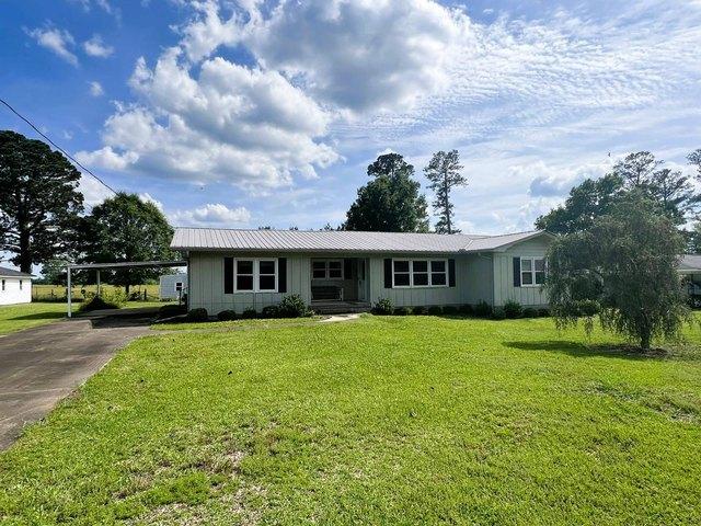 House for sale in Linden, Alabama