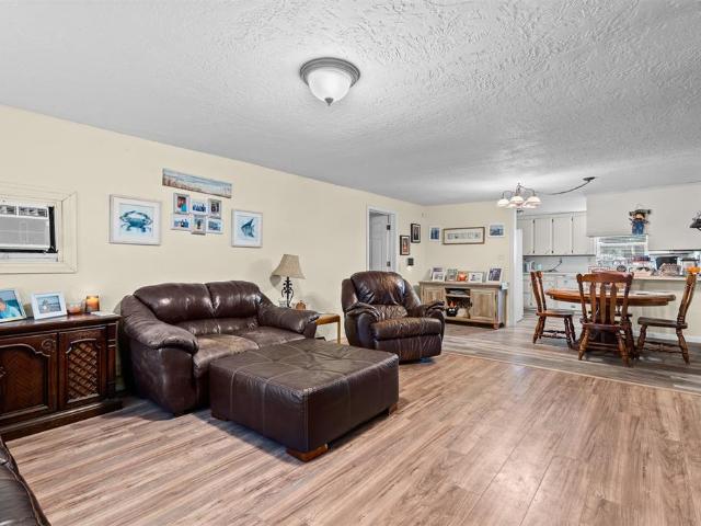 House for sale in Davis, Murray County
