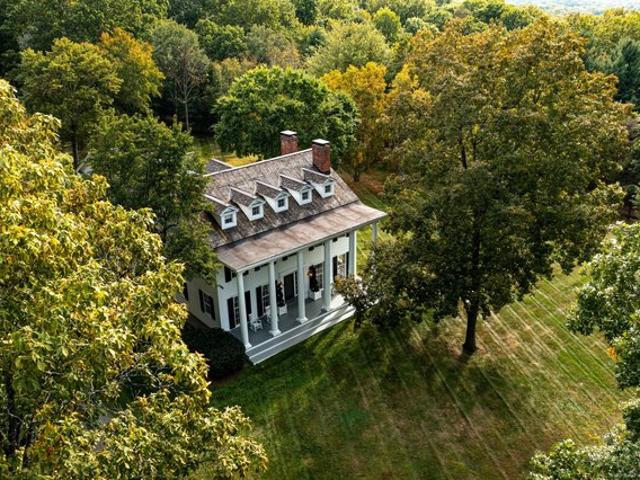 House for sale in Millbrook, New York