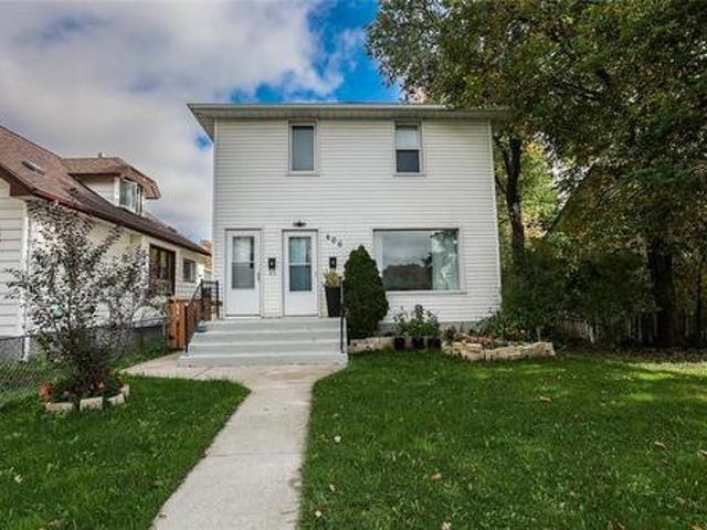 House for sale in Central St. Boniface, Winnipeg
