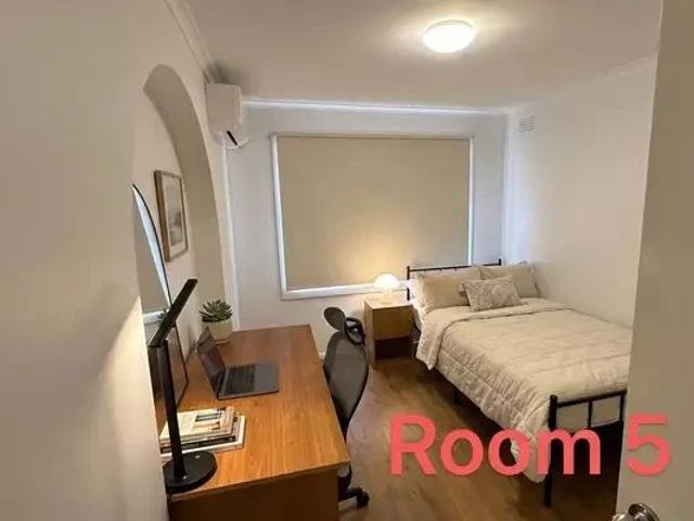 Room for rent in Camerons Creek, Victoria