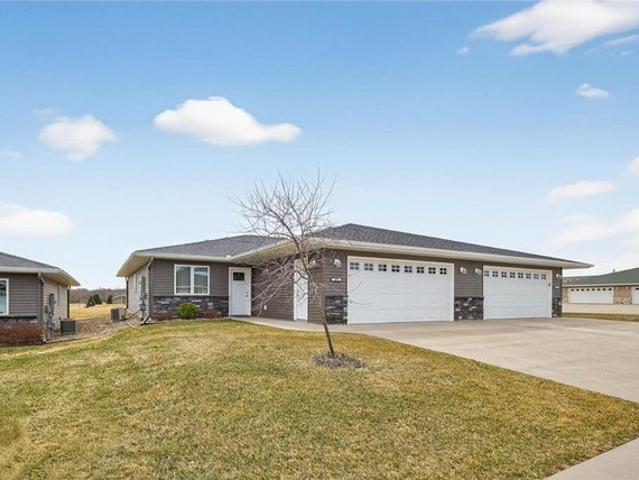 Townhouse for sale in Stewartville, Minnesota