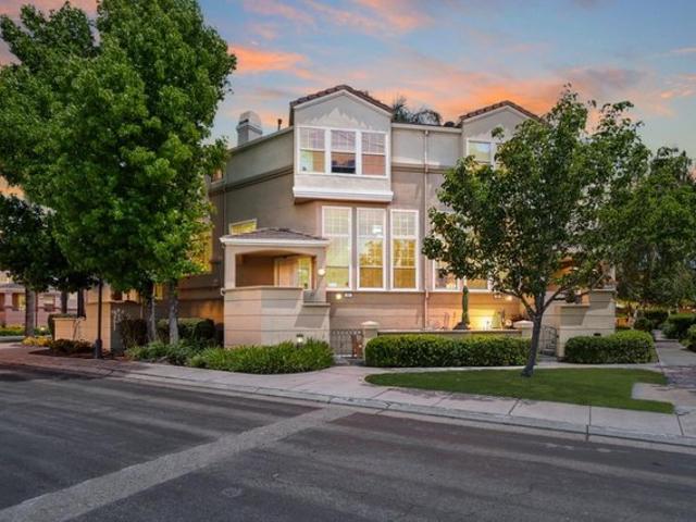 Condo for sale in Milpitas, California