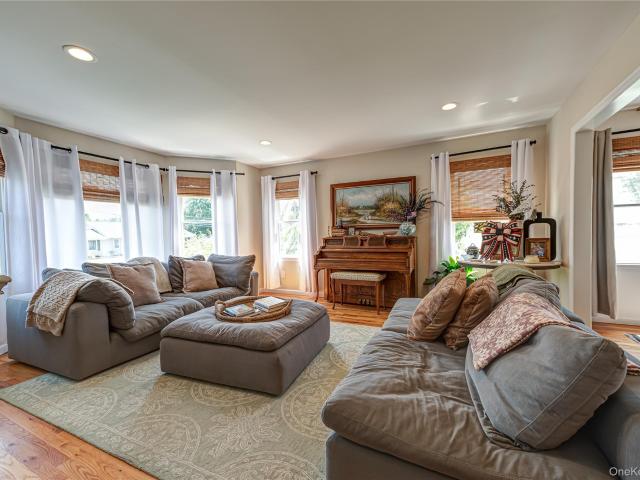 House for sale in Bohemia, New York