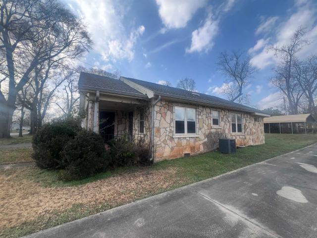 House for sale in Tuscumbia, Alabama
