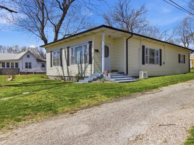 House for sale in Barry, Missouri
