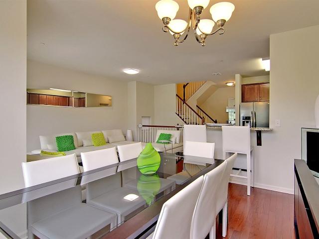 Townhouse for rent in Cedar Knolls, New Jersey