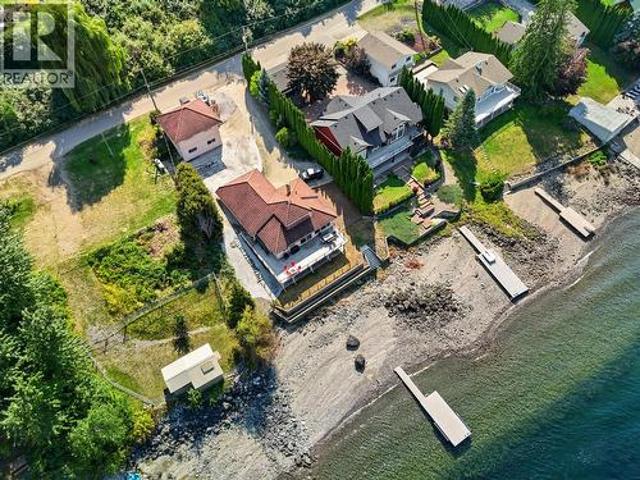 House for sale in Eagle Bay, British Columbia
