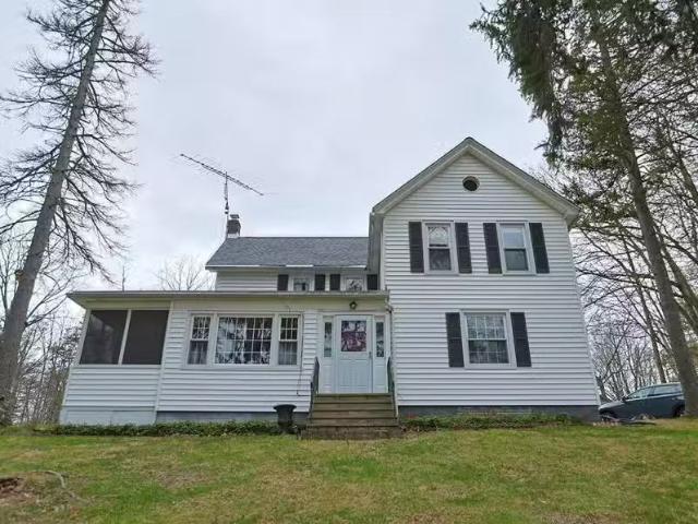 House for sale in Kingston