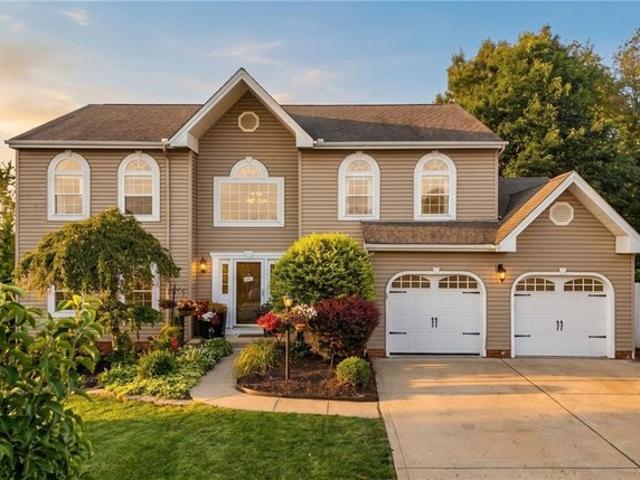 House for sale in Bakerstown, Pennsylvania