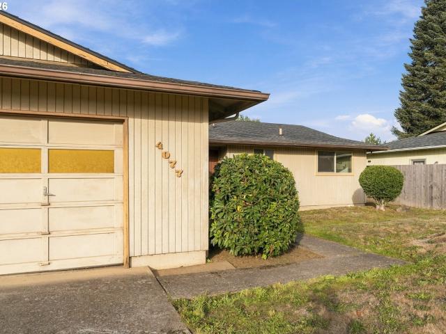 House for sale in Middle Grove, Salem