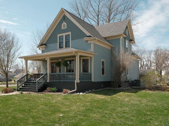 House for sale in Sioux Center, Iowa