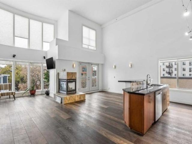 Condo for sale in Fourth Street BRZ, Calgary