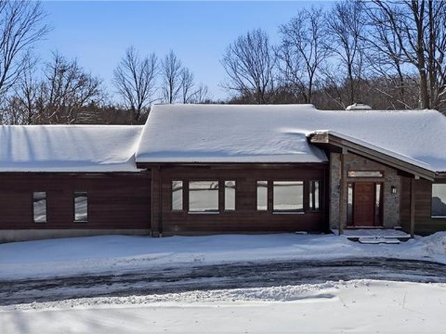 House for sale in Fairport, New York