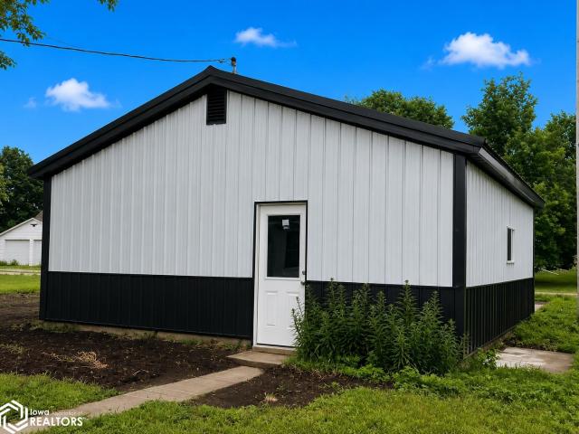 House for sale in Donnellson, Iowa