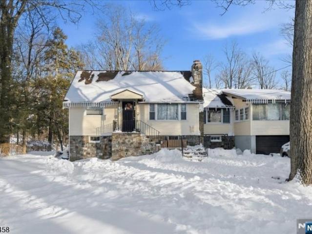 House for sale in Glenwood, New Jersey