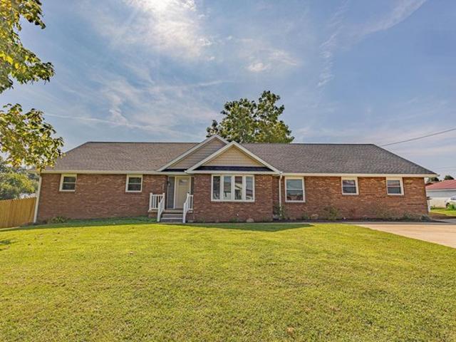 House for sale in Huntingburg, Dubois County