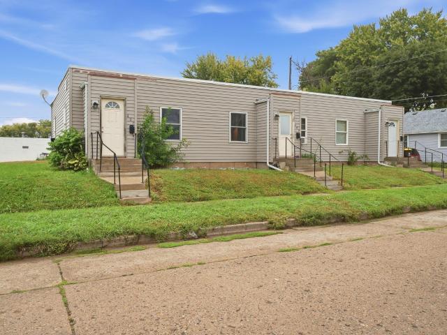 House for sale in Fairmont, Martin County
