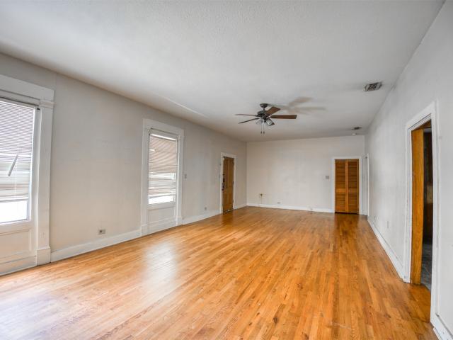 House for sale in Palestine, Texas