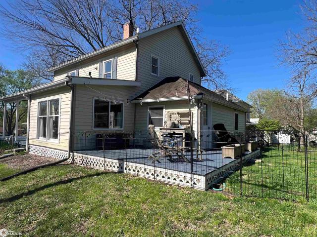 House for sale in Fairfield, Iowa