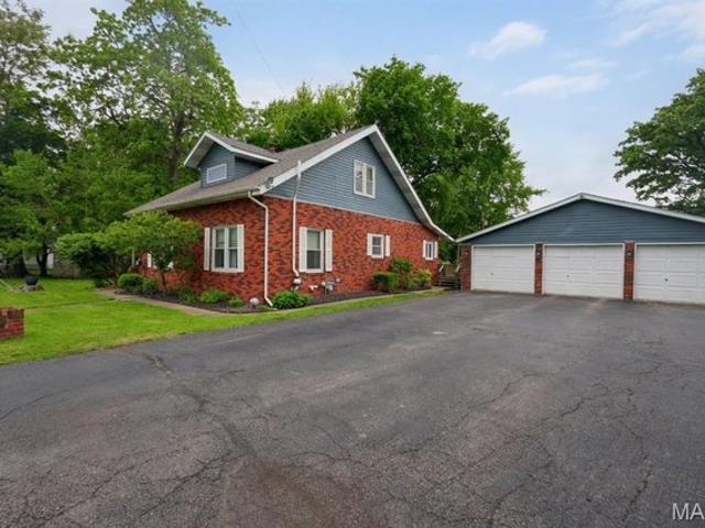 House for sale in Gillespie, Illinois