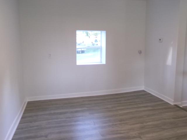 House for sale in Clinton, DeWitt County