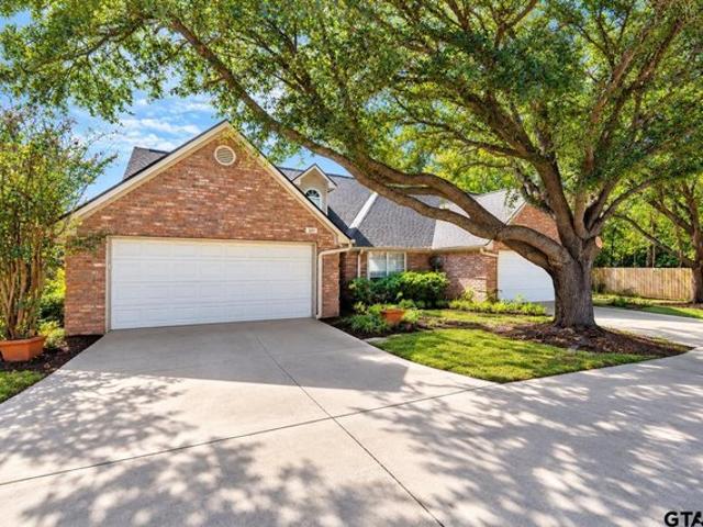 House for sale in Chandler, Henderson County