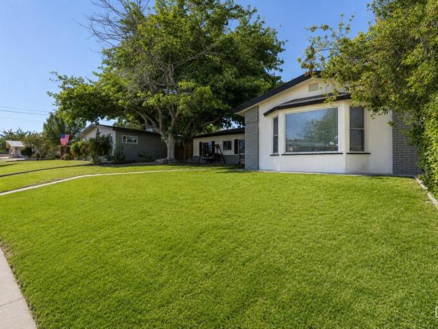 House for sale in Taft, California