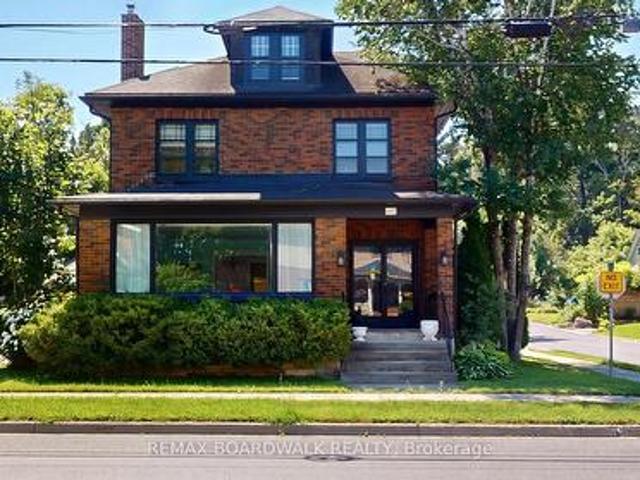 House for sale in Brockville, Ontario