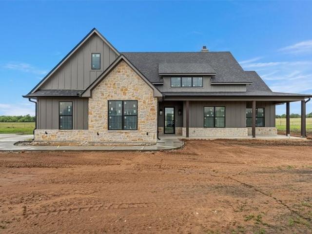 House for sale in China Spring, Texas