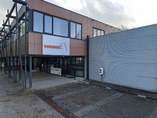 Bedrijfspand te huur in De Stroet, Lunteren