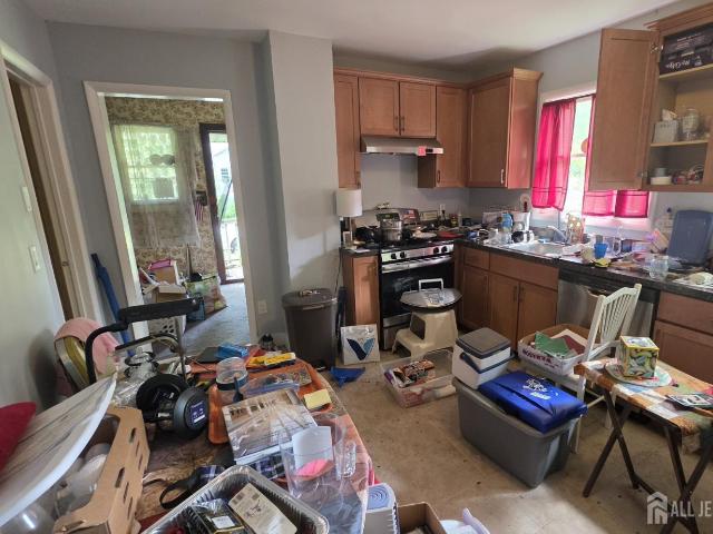House for sale in Cliffwood, New Jersey