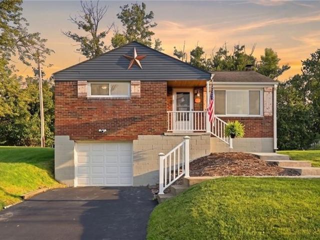 House for sale in Canonsburg, Pennsylvania