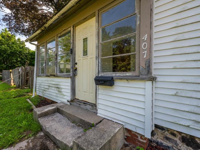 House for sale in Dowagiac, Michigan