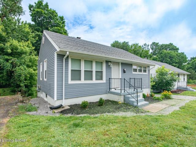 House for sale in Cecilia, Kentucky