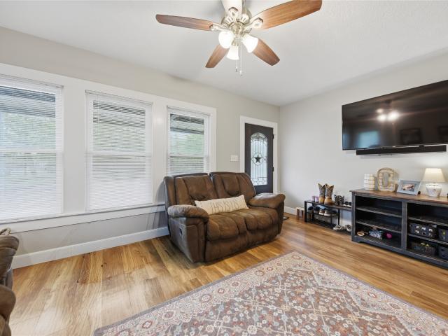House for sale in Weimar, Texas