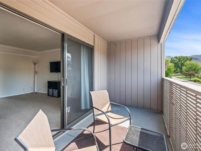 Condo for sale in Wenatchee Condo for sale in Wenatchee