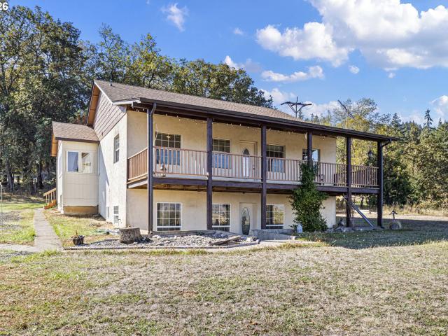 House for sale in Sutherlin, Douglas County