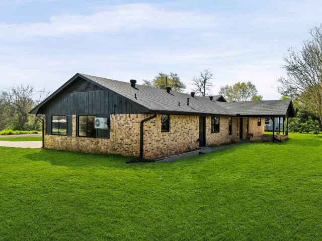 House for sale in Alto, Texas