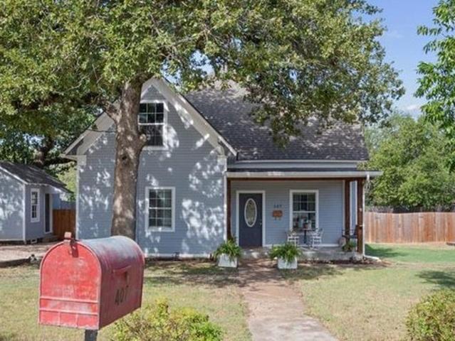 House for sale in Hamilton, Texas