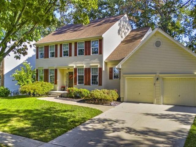 House for sale in West Magothy Manor, Arnold