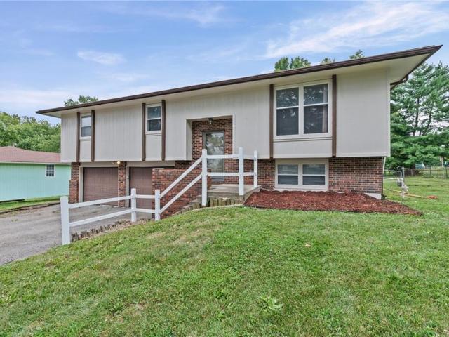 House for sale in Lathrop, Missouri