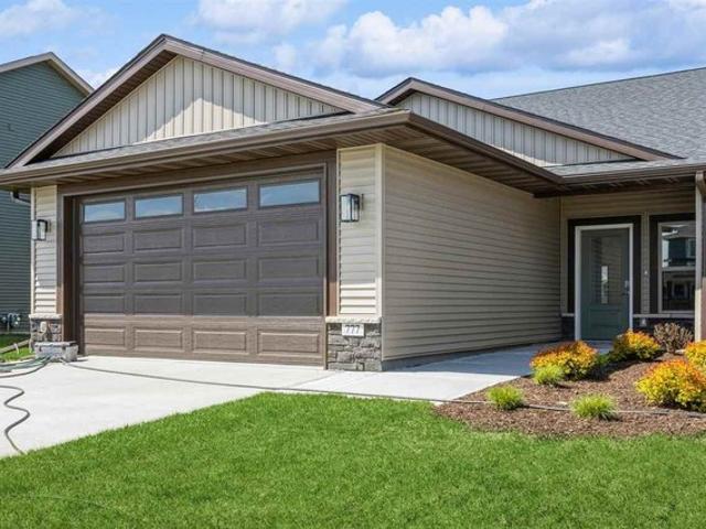 Condo for sale in North Liberty, Johnson County