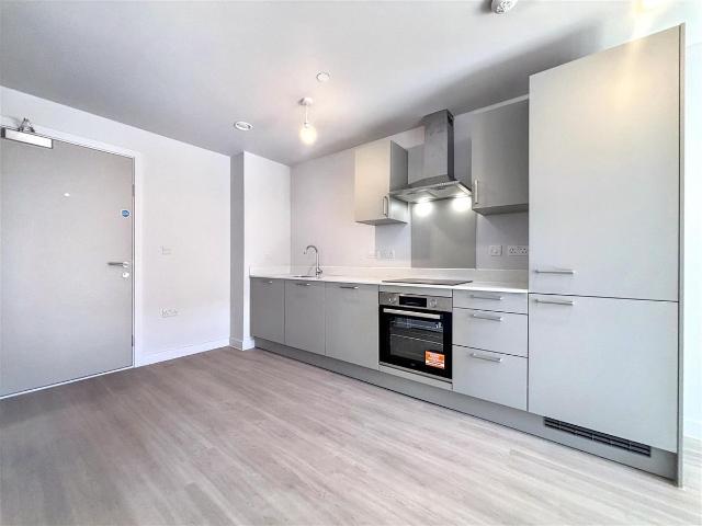 Apartment for rent in Gorse Hill, Trafford Park