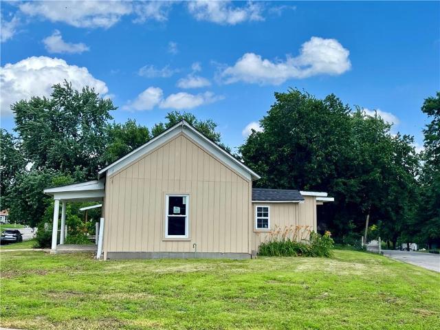 House for sale in Higginsville, Missouri