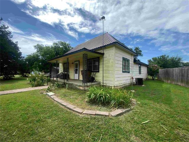 House for sale in Maud, Oklahoma