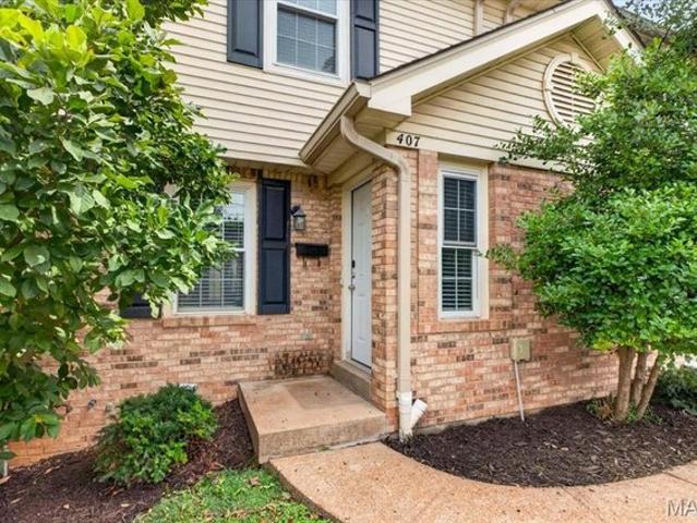 Townhouse for sale in Kirkwood, Missouri