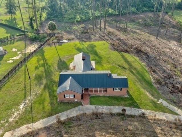 House for sale in Douglas, Coffee County
