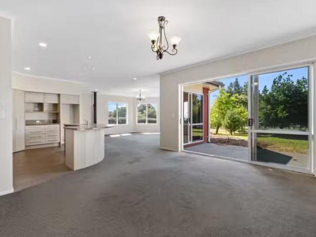 House for sale in Whakamarama, Bay Of Plenty