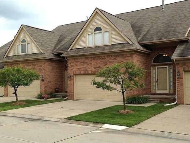 Condo for sale in Sterling Heights, Michigan